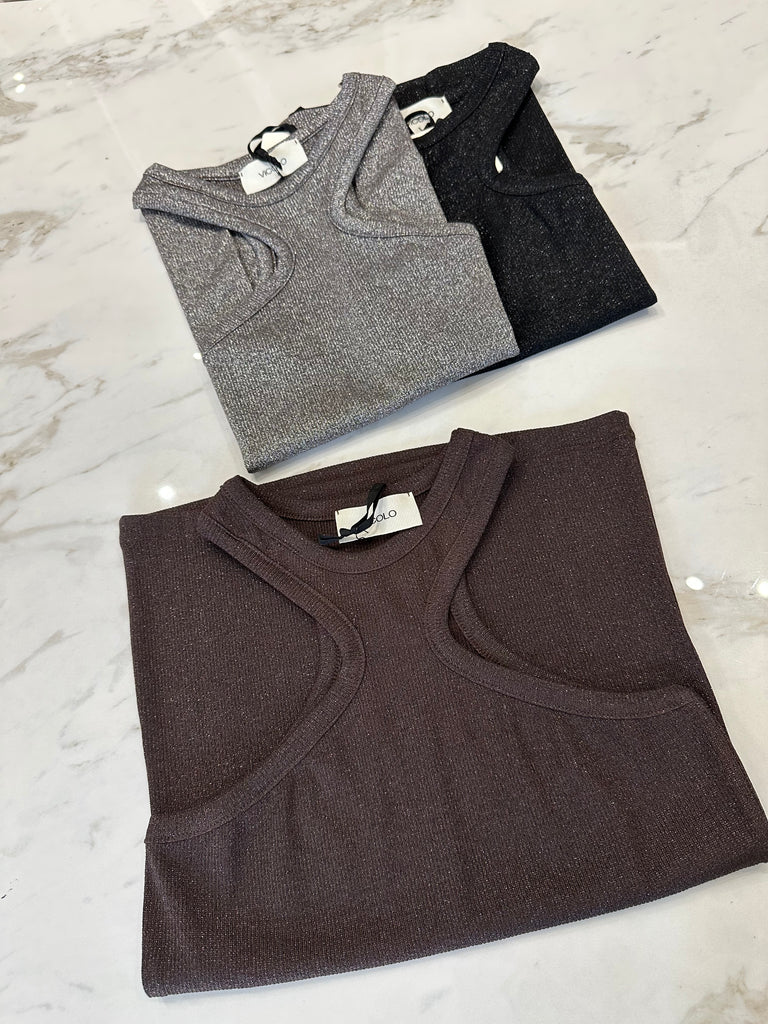 EVER ViCOLO•Canotta scollo particolare con lurex•Più colori