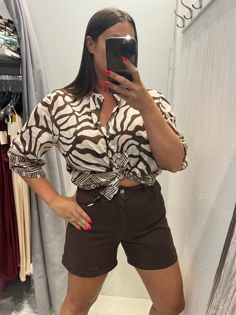 MSS💥HaveOne•Shorts in jeans con risvolto•Cioccolato