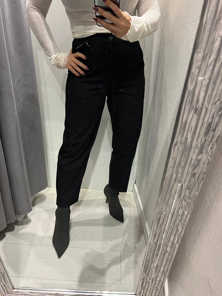 HaveOne•Pantalone nero elastico dietro