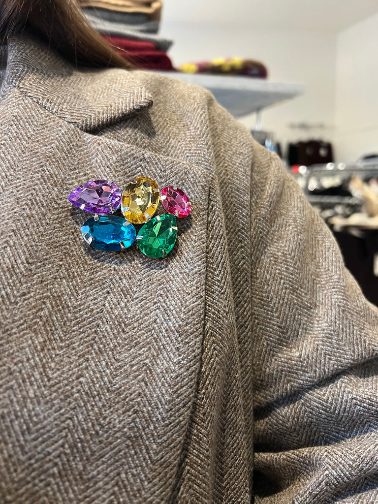 BLK30 KONTATTO•Cappotto bicolor con spilla