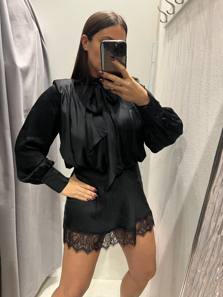 LUMINA•Abitino in raso nero finale pizzo