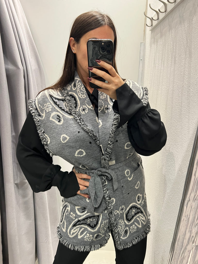 BLK30 KONTATTO•Cardigan smanicato stampa bandana•Più colori