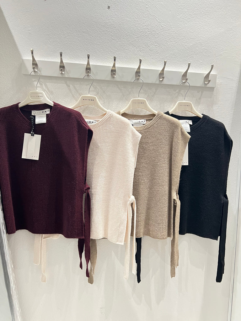 BLK30 HaveOne•Maglione gilet davantino lacci laterali•Più colori