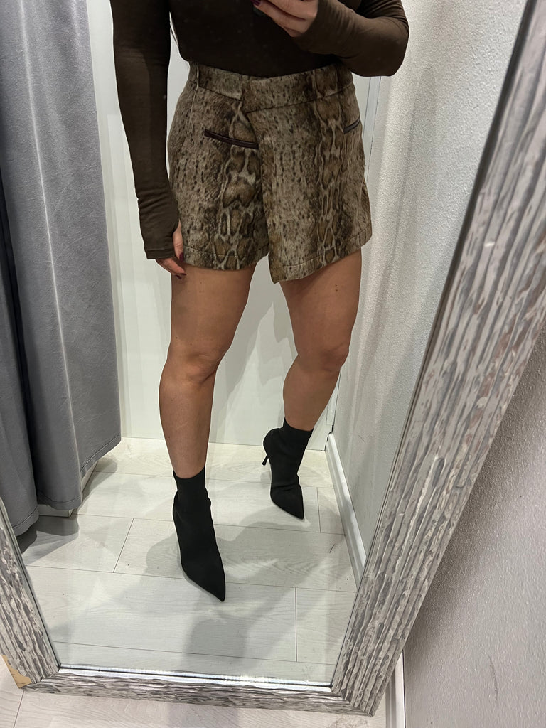 BLK30 LUMINA•Gonna pantaloncino in panno maculato