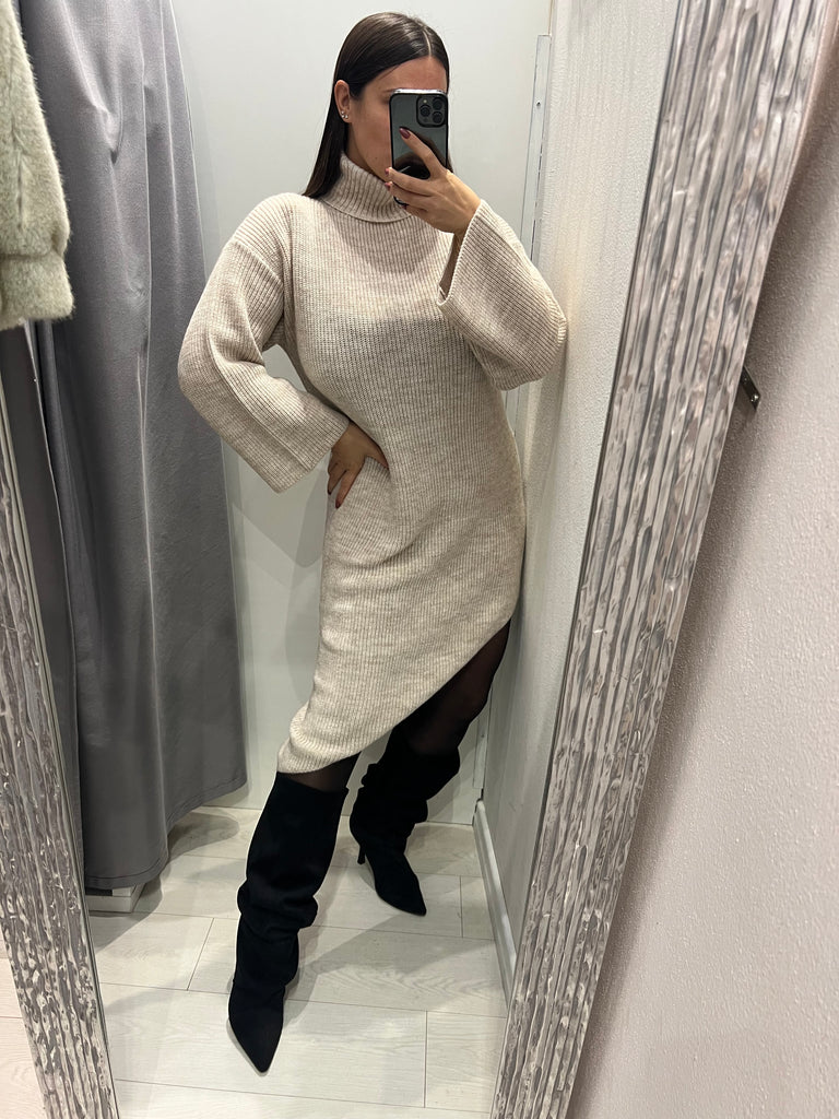 KONTATTO•Abito dolcevita finale obliquo•Più colori