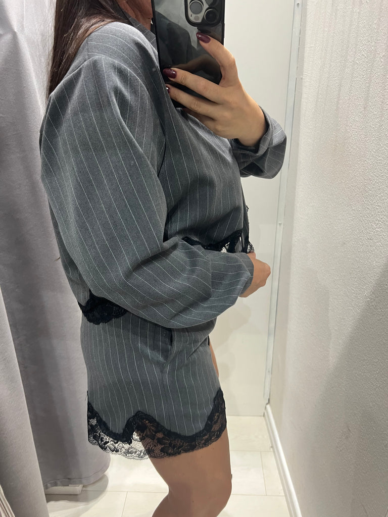 HaveOne•Camicia scatoletta grigio gessato finale pizzo