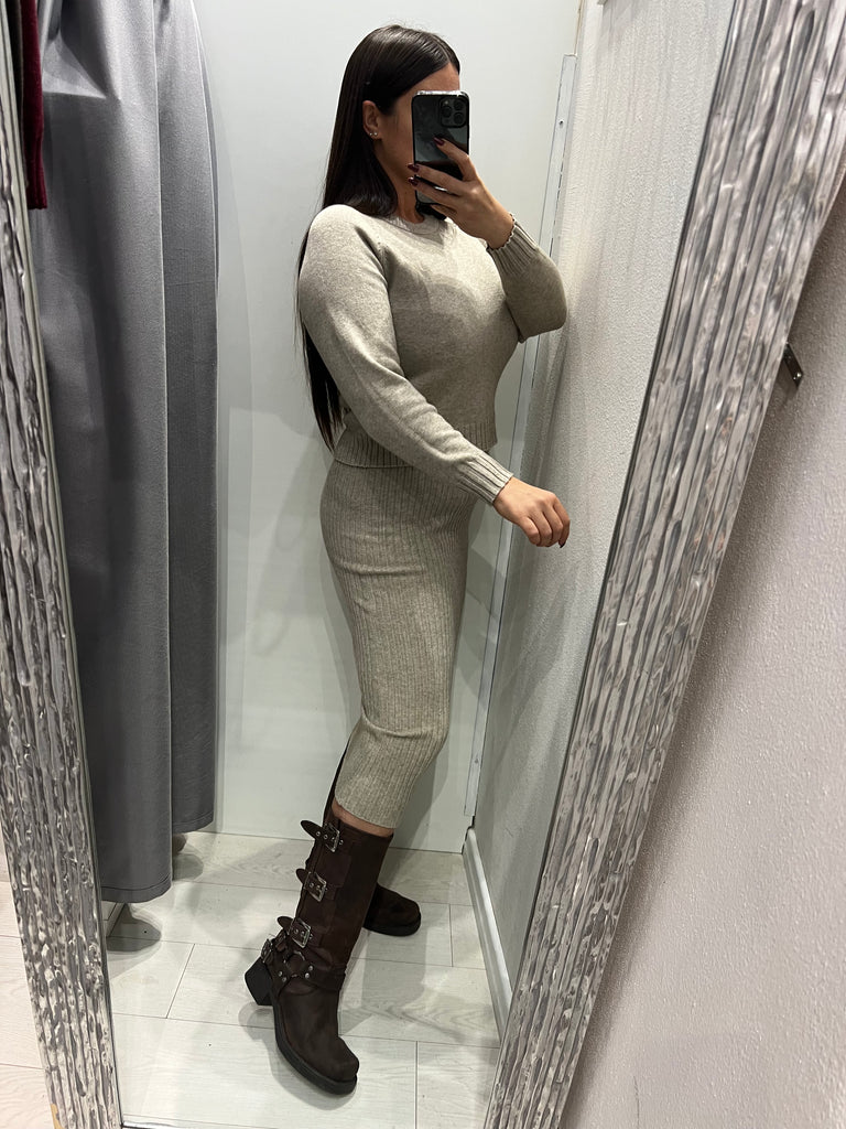 Susy Mix•Abito in maglia a coste e maglione•Più colori