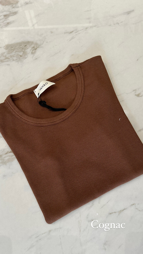 EVER ViCOLO•T-shirt a costine•Più colori