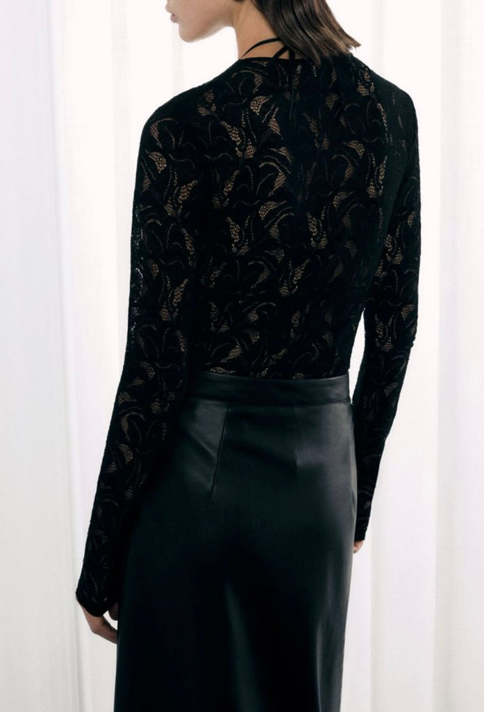 IMPERIAL•Body pizzo scollo a V