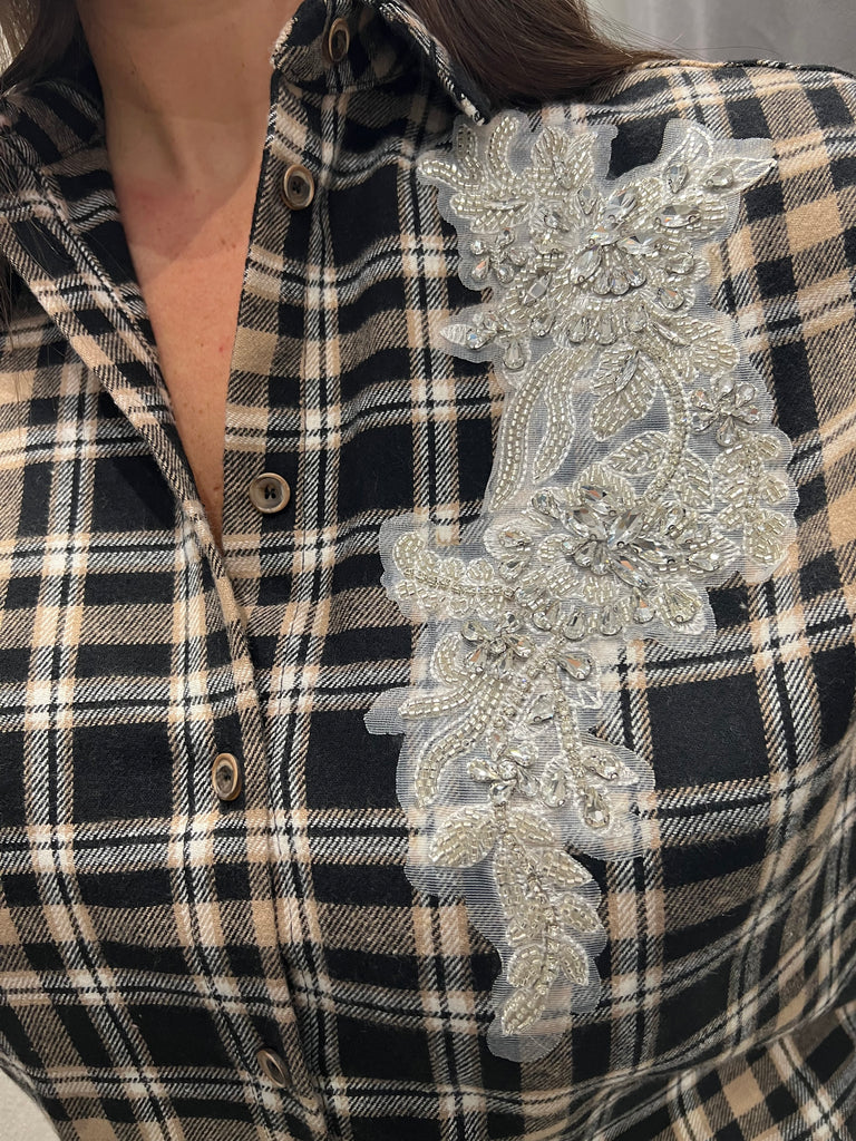 HaveOne•Camicia check in flanella nero/cammello cabochon strass