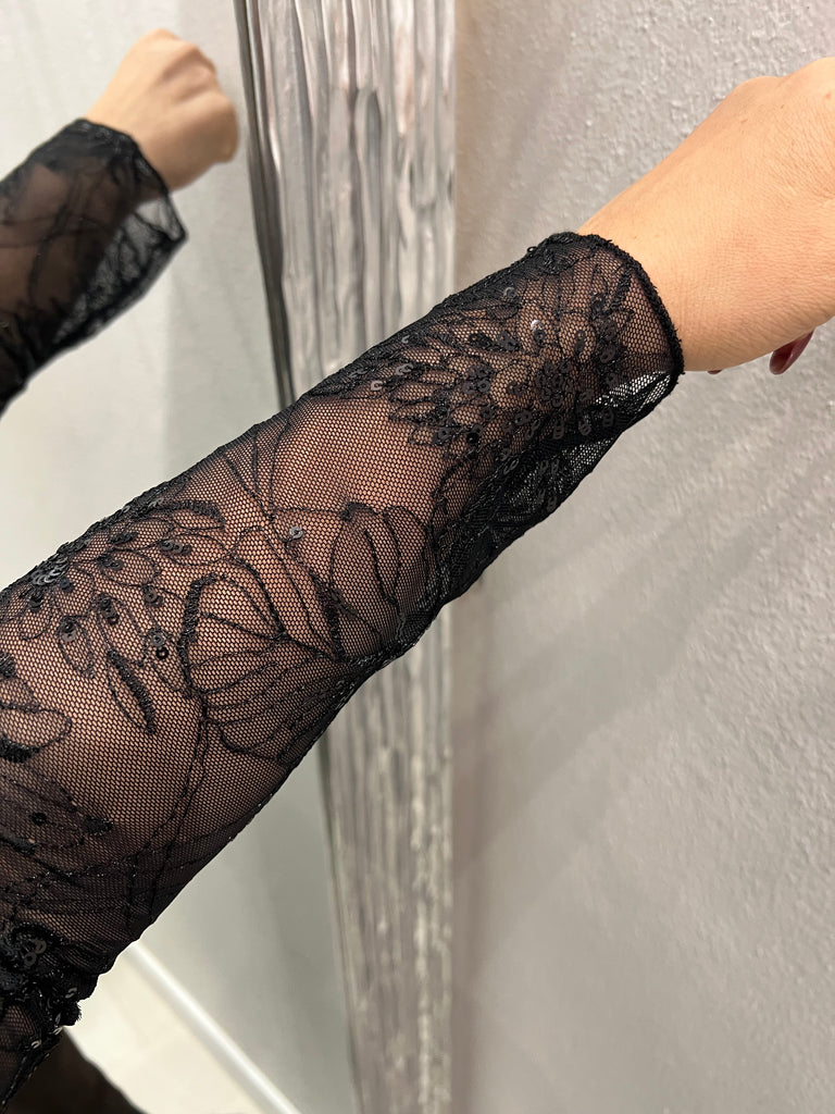 Susy Mix•Maglia scollo barca ricami paillettes•Più colori