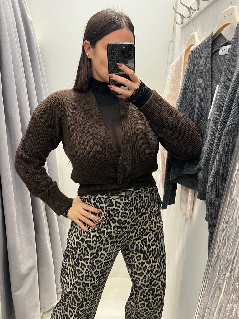 BLK30 HaveOne•Maglione scollo V con nodo•Più colori