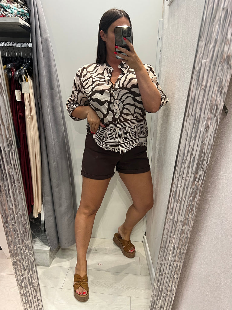 MSS💥HaveOne•Shorts in jeans con risvolto•Cioccolato