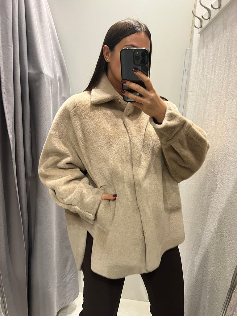 BLK30 Souvenir•Ecopelliccia beige taglio camicia