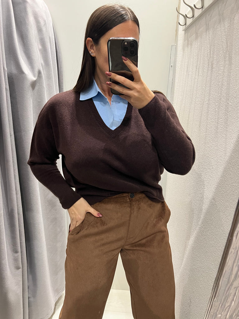 ViCOLO•Pantalone basic velluto tabacco con elastico e bottone