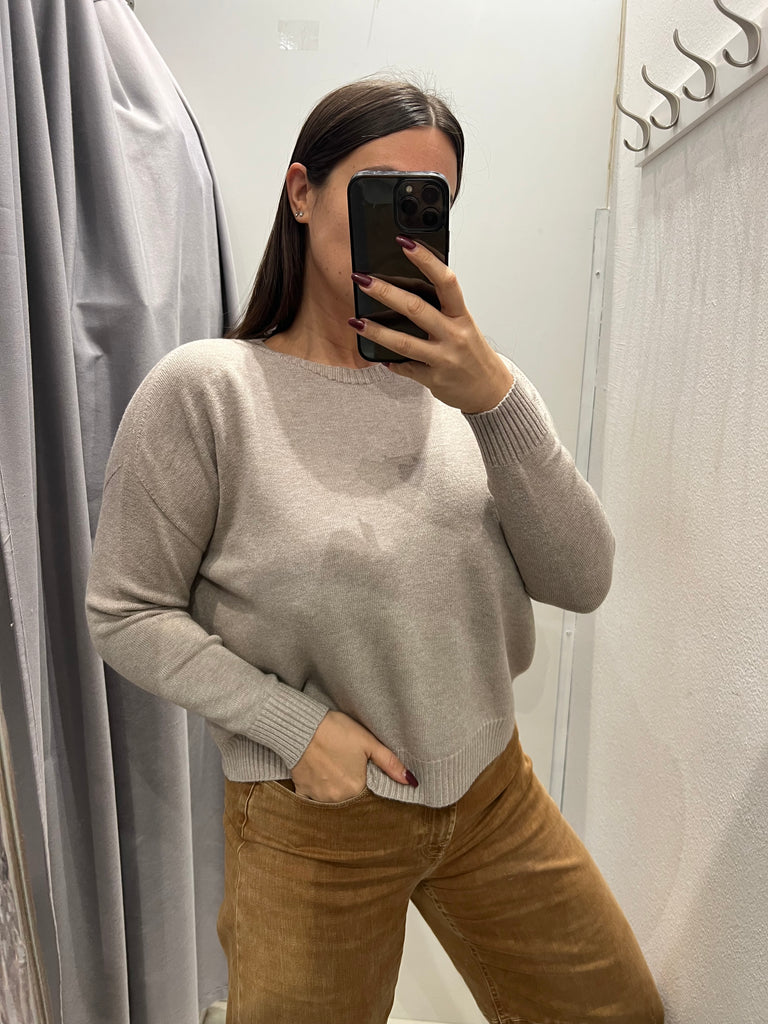 Susy Mix•Maglione goccia e bottoncino gioiello dietro