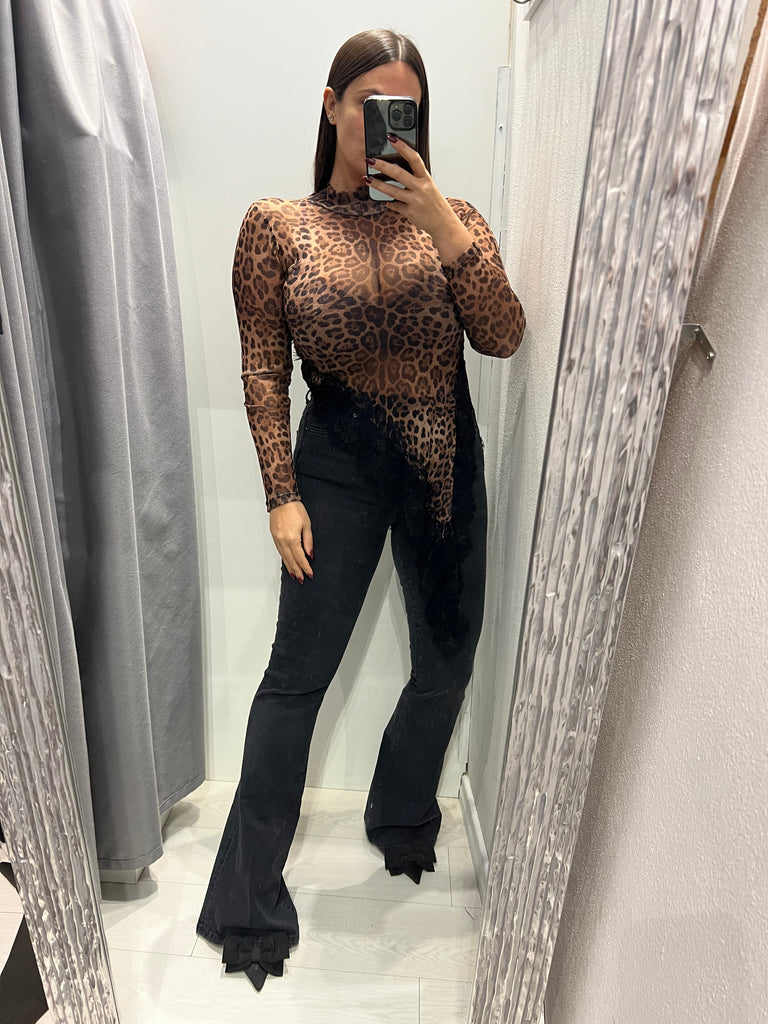 ViCOLO•Jeans zampa Gisele flare nero slavato