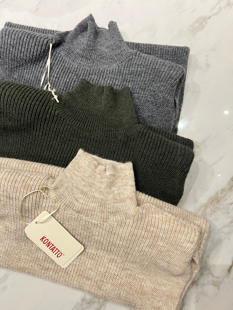 KONTATTO•Gilet spallotte con manicotti•Più colori