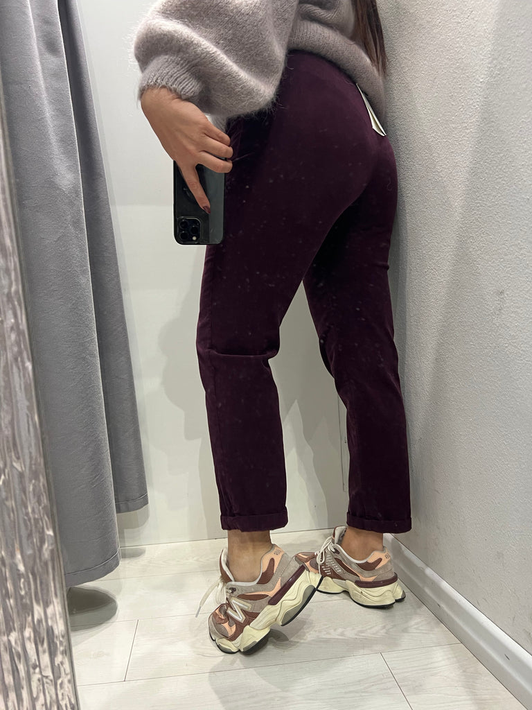 Souvenir•Pantalone microcostine in velluto prugna