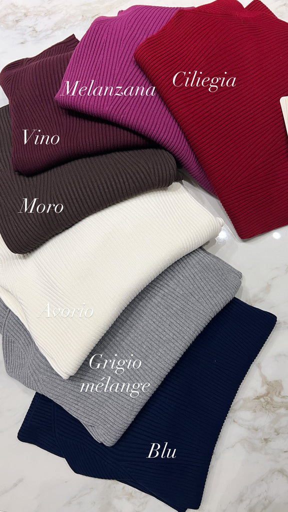 KONTATTO•Abito lungo in maglia a coste•Più colori