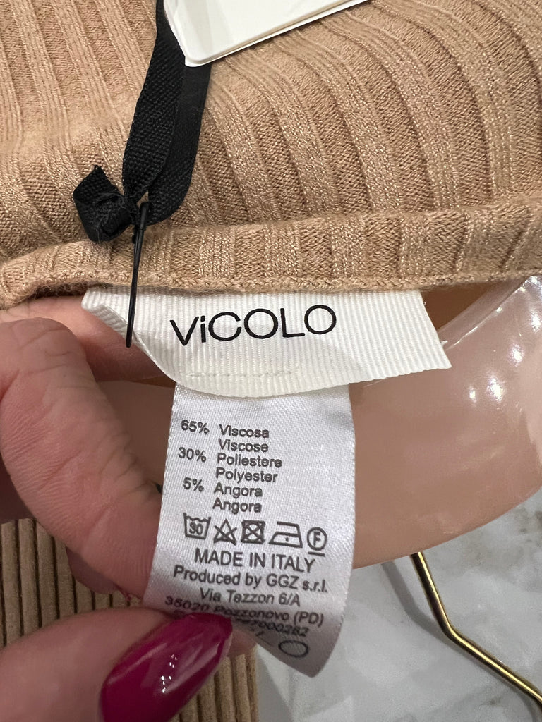 ViCOLO•Abitino in maglia a costine bottoncini gioiello e spacchetto•Più colori