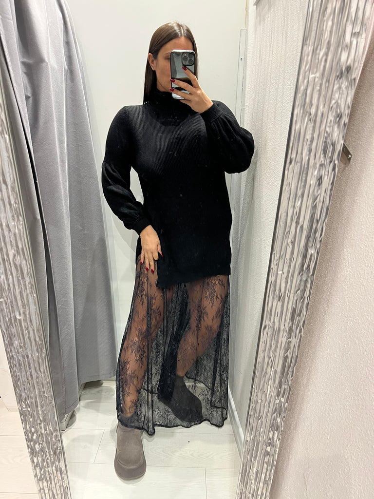 KONTATTO•Gonna nera in pizzo con slip