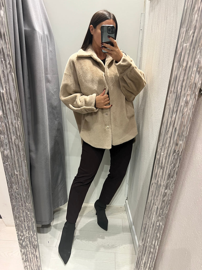 BLK30 Souvenir•Ecopelliccia beige taglio camicia