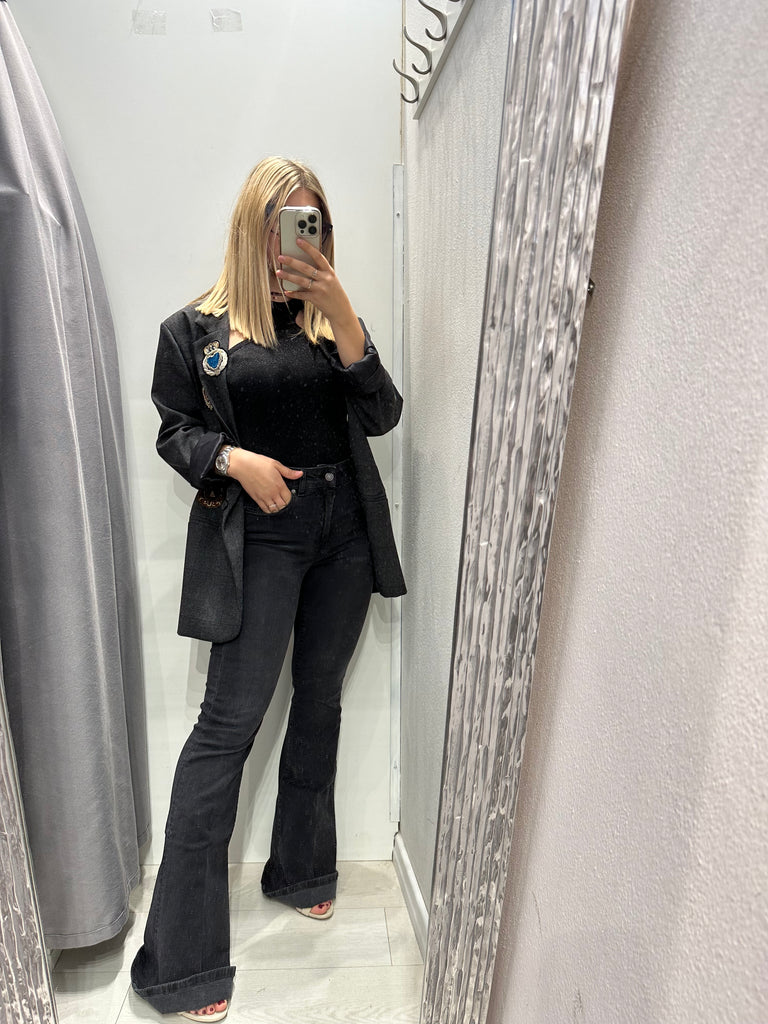 ViCOLO•Jeans zampa Gisele flare nero slavato