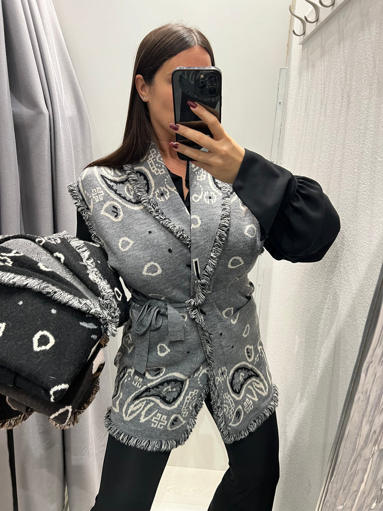BLK30 KONTATTO•Cardigan smanicato stampa bandana•Più colori