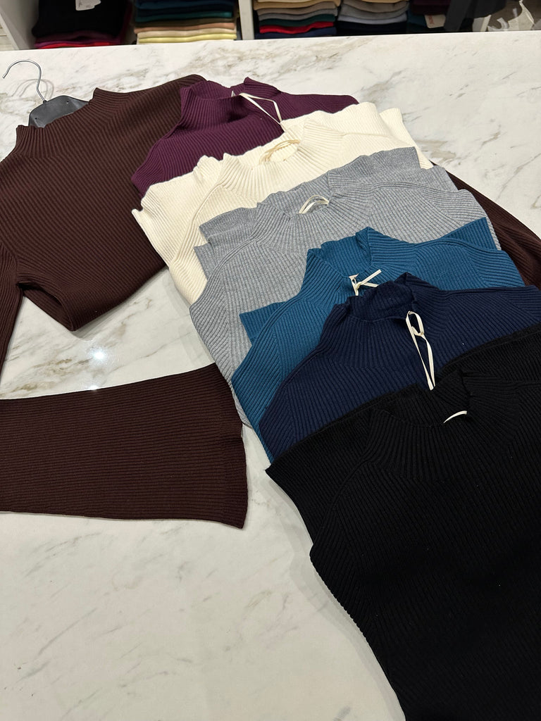 KONTATTO•Lupetto a costine manica campana•Più colori