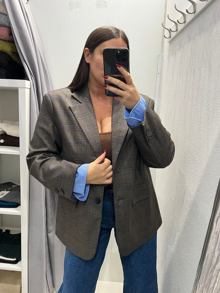 LUMINA• Giacca over riga blu polsini camicia