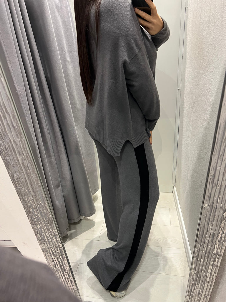 KONTATTO•Cardigan over Softy•Più colori