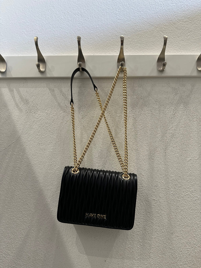 HaveOne•Borsa nera