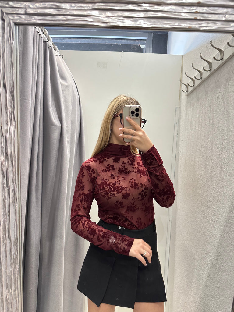 KONTATTO•Dolcevita tulle velluto