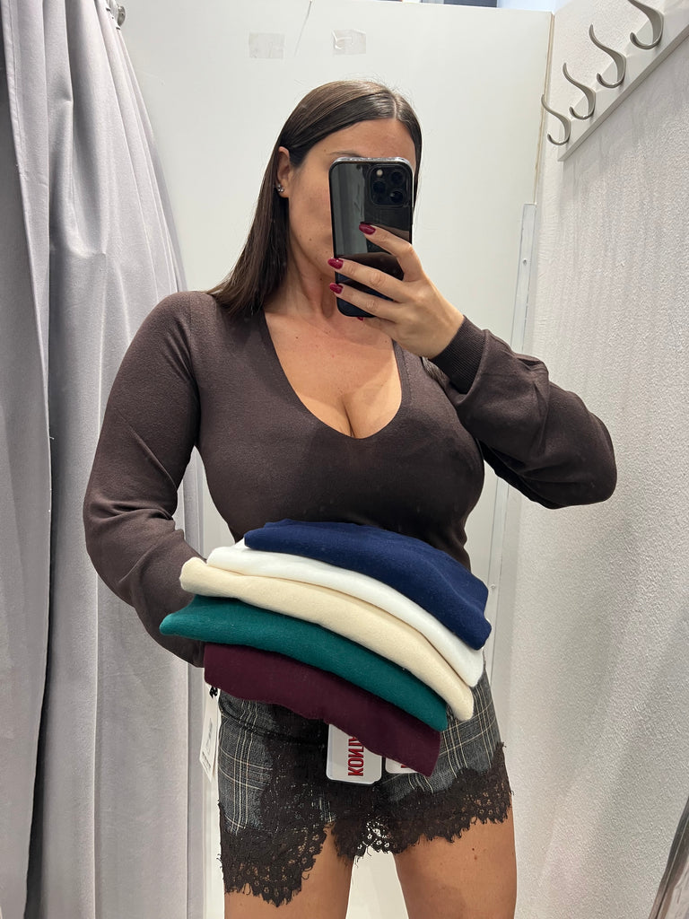 BLK30 KONTATTO•Maglioncino scollo V•Più colori