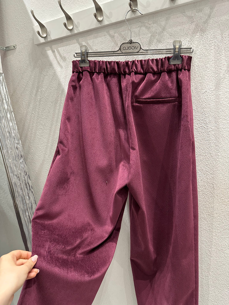 ViCOLO•Pantalone basic velluto amarena con elastico e bottone