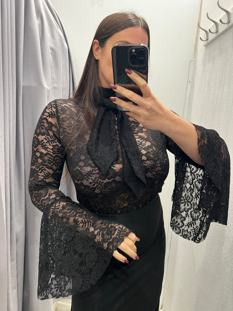 KONTATTO•Maglia pizzo manica campana