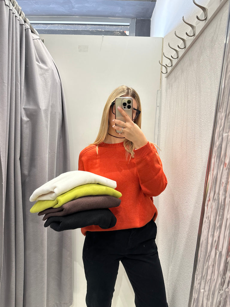 ViCOLO•Maglioncino scatoletta spalla scesa•Più colori