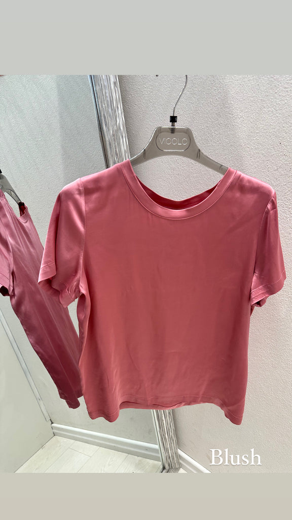 ViCOLO•T-shirt in raso di viscosa•Più colori