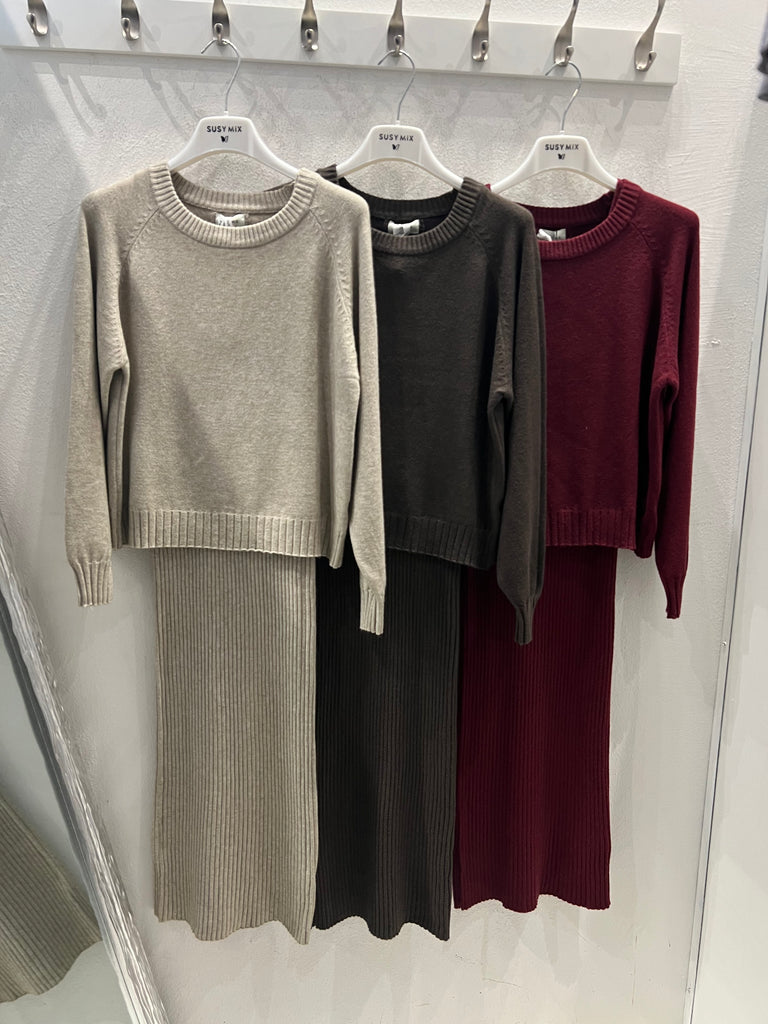 Susy Mix•Abito in maglia a coste e maglione•Più colori