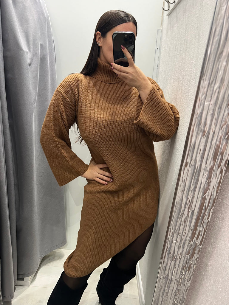 KONTATTO•Abito dolcevita finale obliquo•Più colori