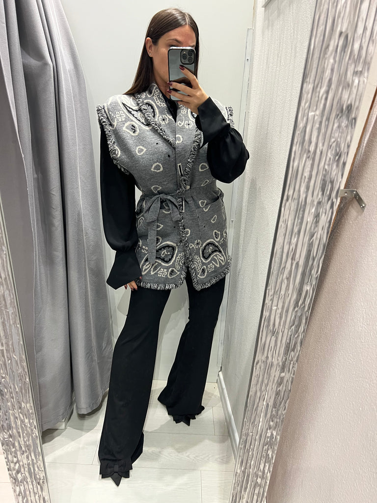 BLK30 KONTATTO•Cardigan smanicato stampa bandana•Più colori