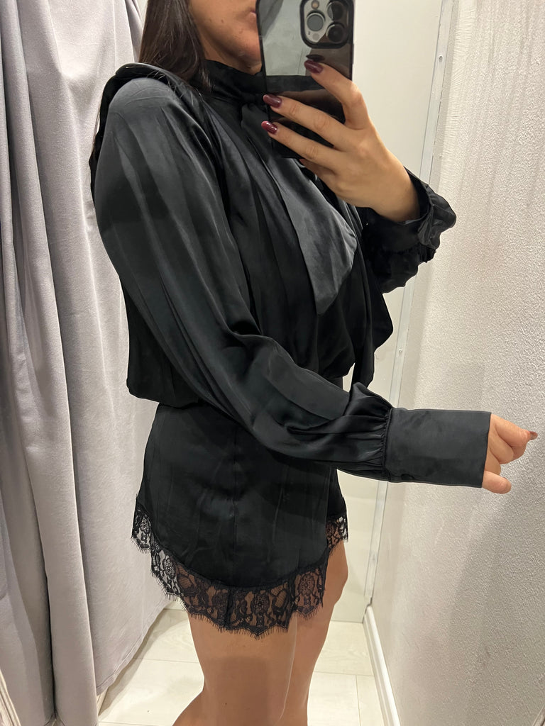 LUMINA•Abitino in raso nero finale pizzo