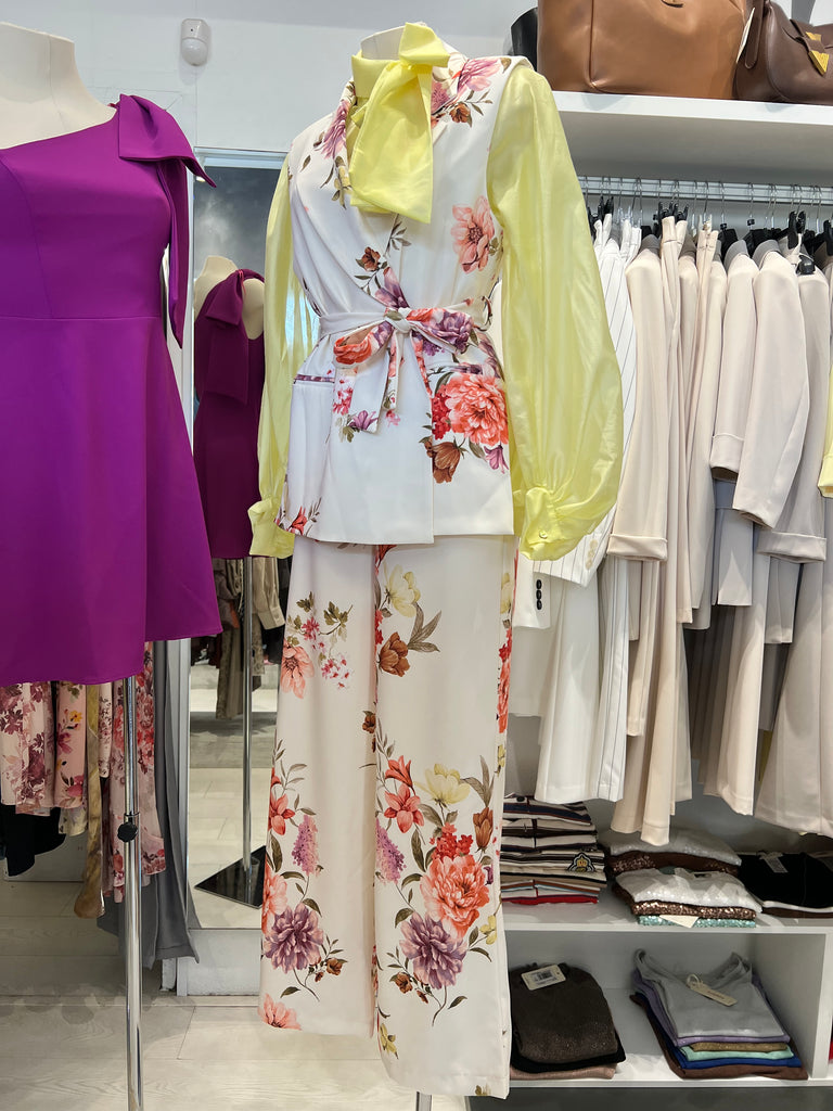 HaveOne•Gilet floreale base panna con fusciacca