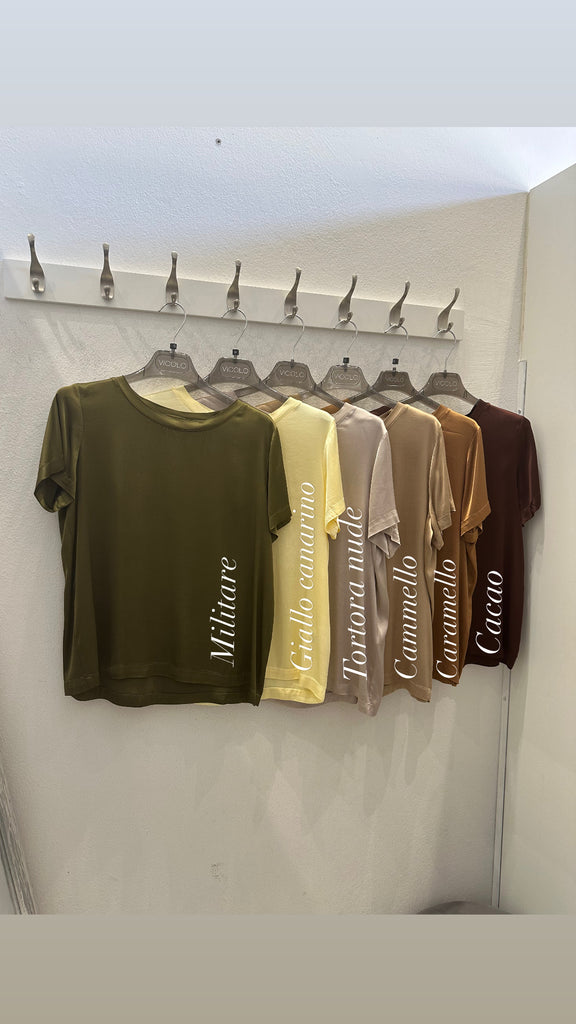 EVER ViCOLO•T-shirt in raso di viscosa•Più colori da S a XXL