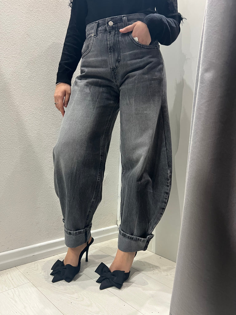 Philia Loft•Jeans baloon nero slavato