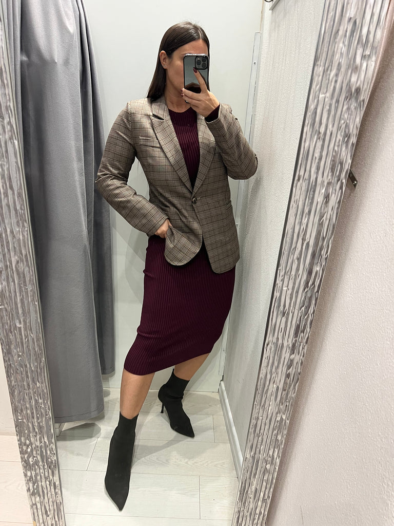 KONTATTO•Abito lungo in maglia a coste•Più colori