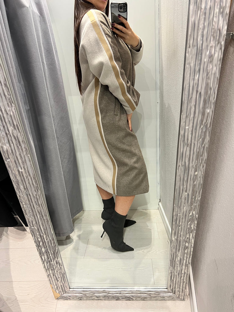 BLK30 KONTATTO•Cappotto bicolor con spilla