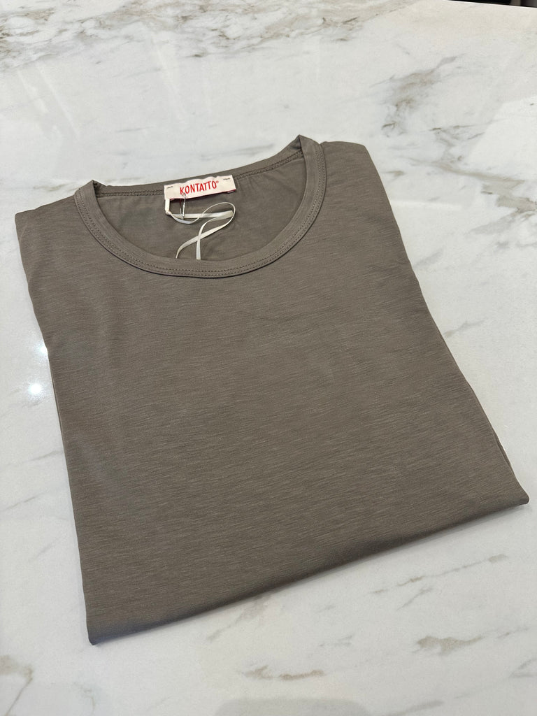 KONTATTO•Maglia viscosetta girocollo a manica lunga•Più colori