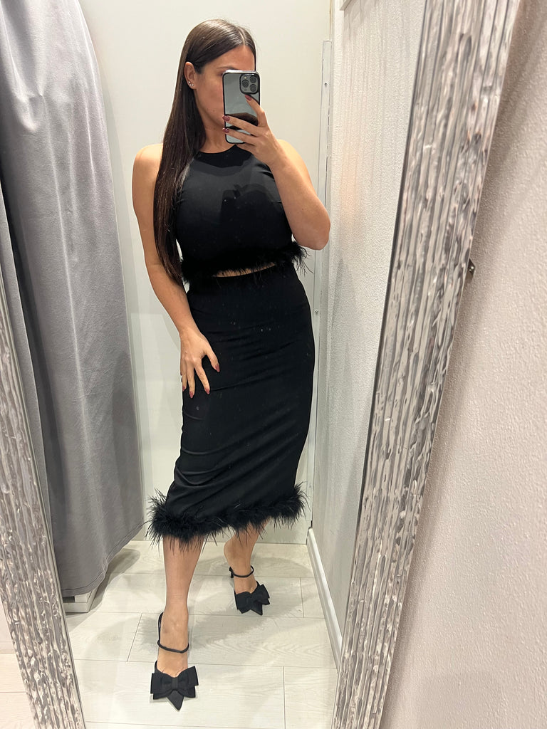 HaveOne•Top americana crop con piume